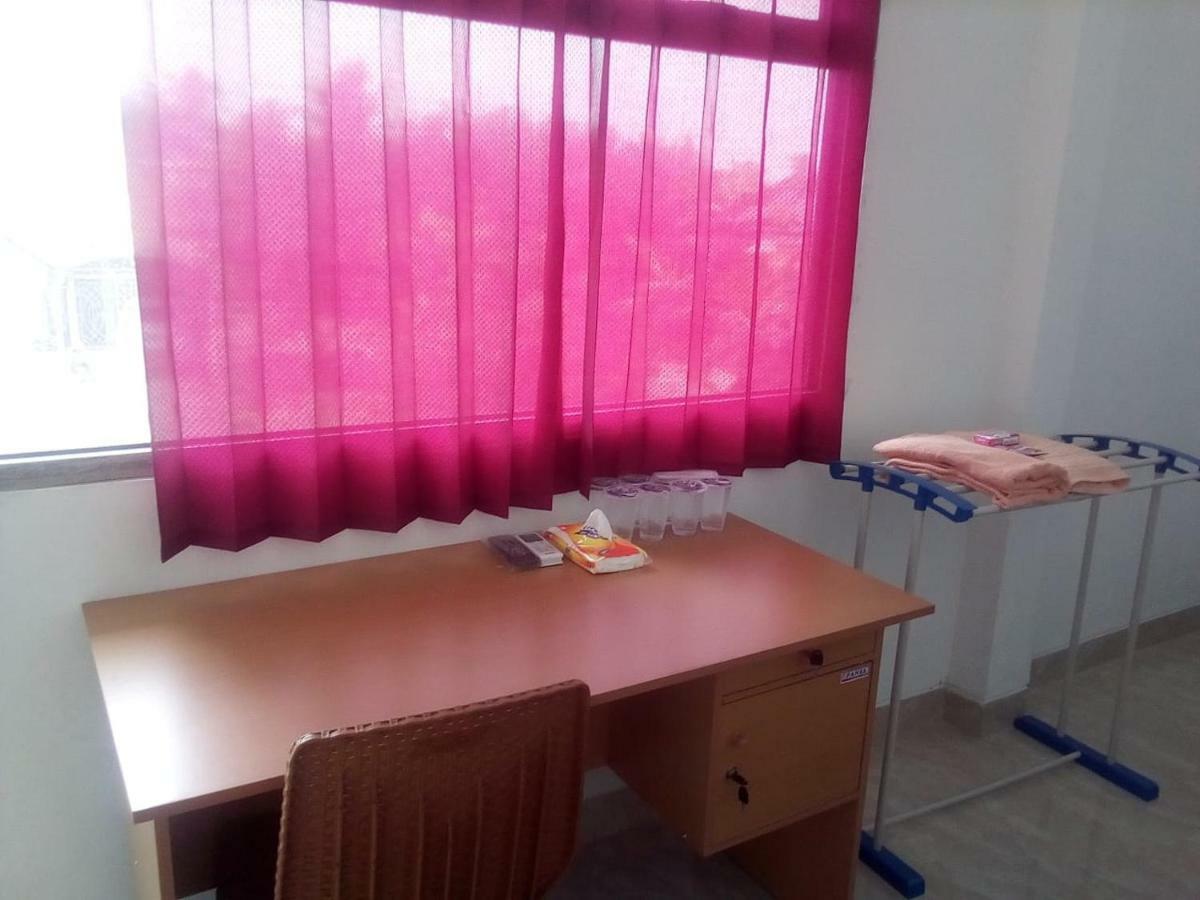 Almira Homestay Jambi Eksteriør billede