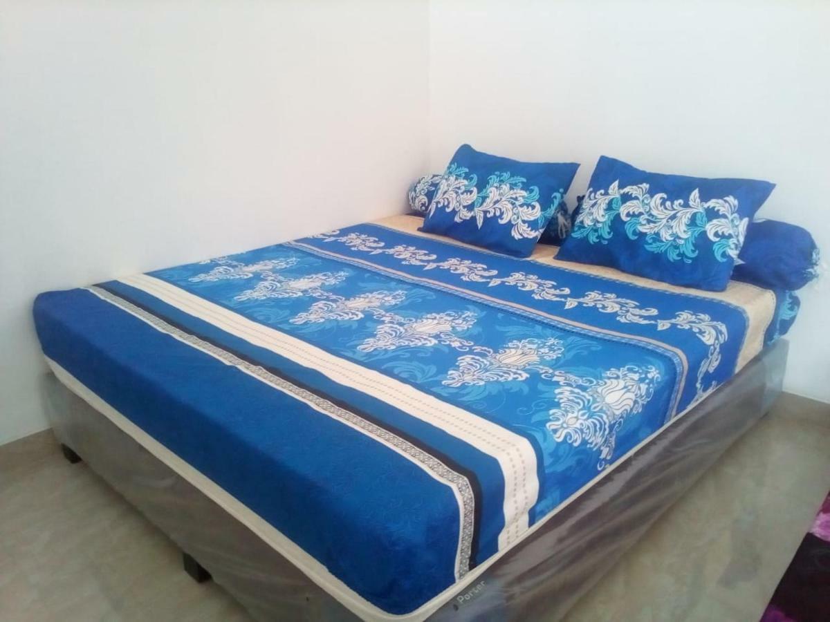 Almira Homestay Jambi Eksteriør billede
