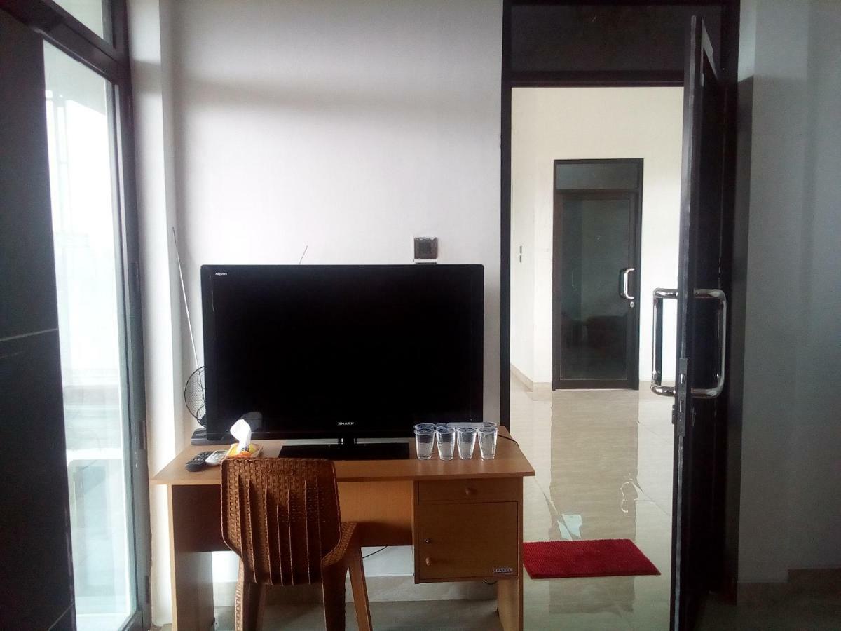 Almira Homestay Jambi Eksteriør billede