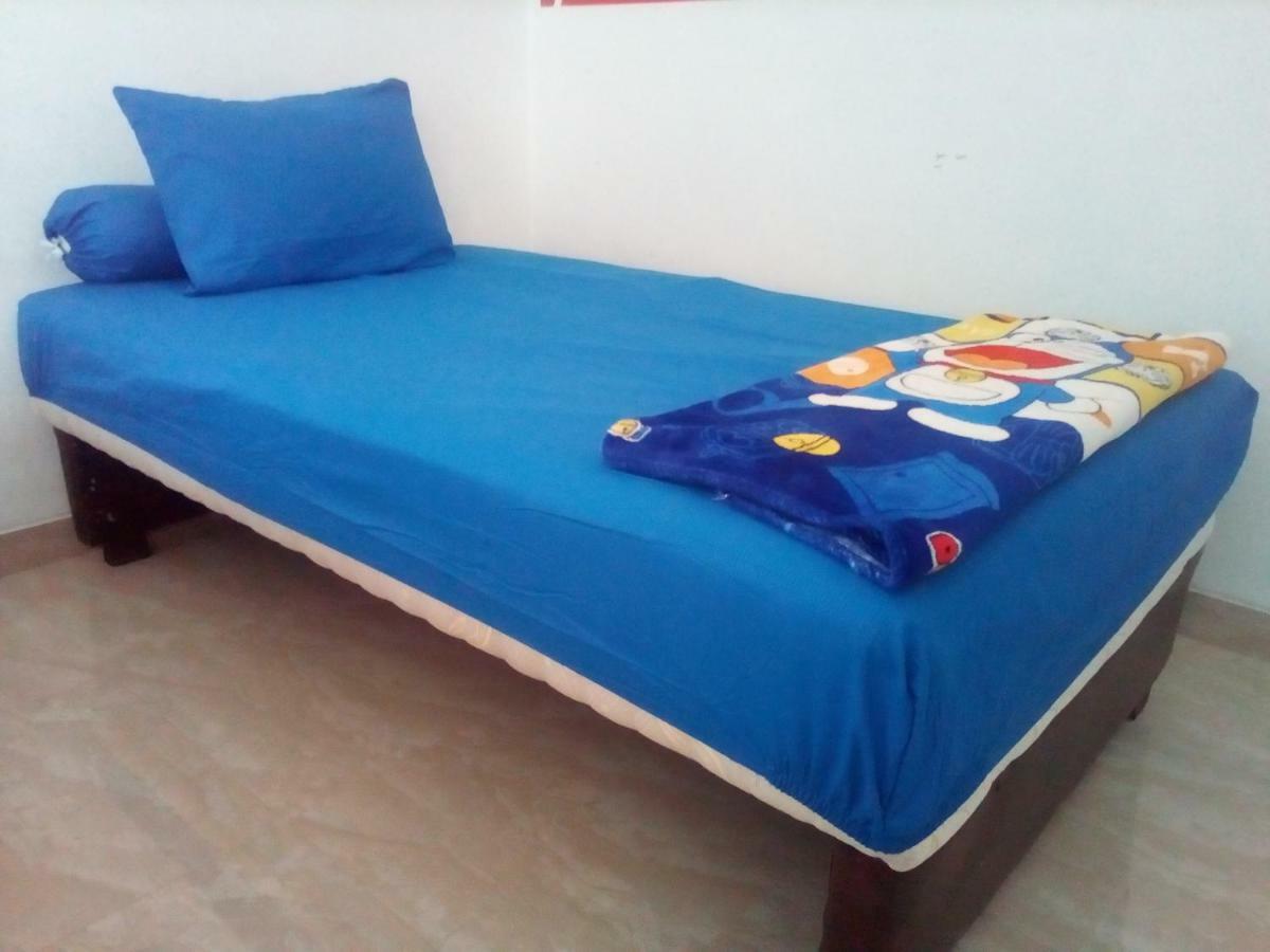 Almira Homestay Jambi Eksteriør billede