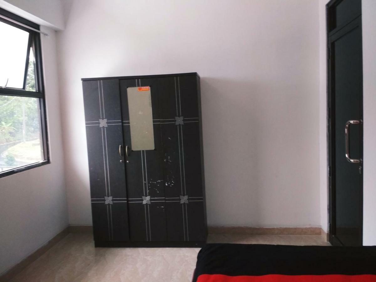 Almira Homestay Jambi Eksteriør billede